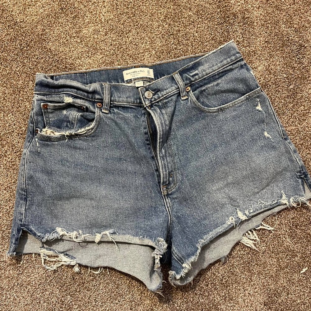 A&F Curve Love Mom Shorts